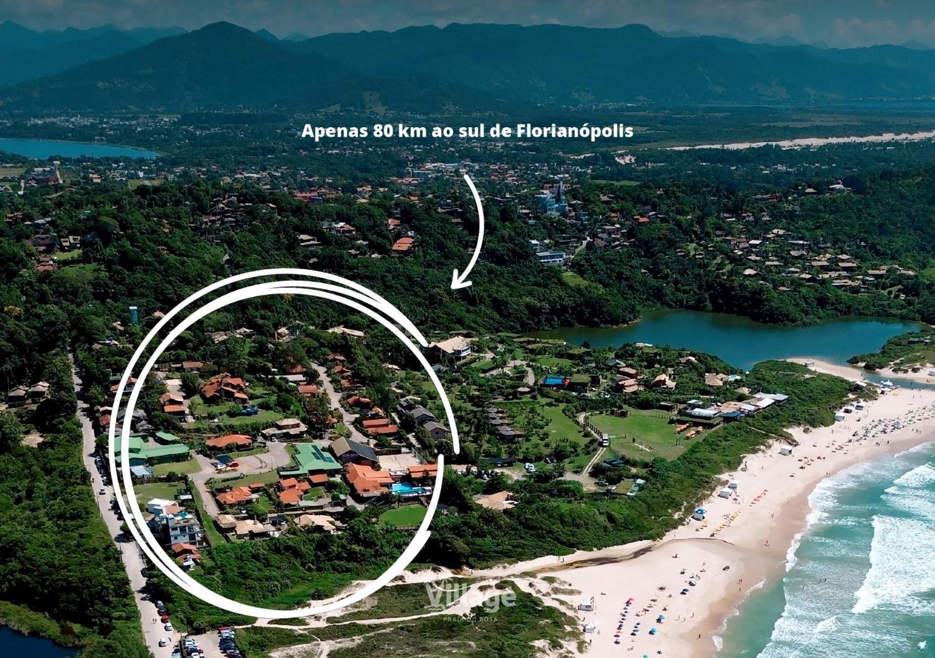 Village Praia Do Rosa Buitenkant foto